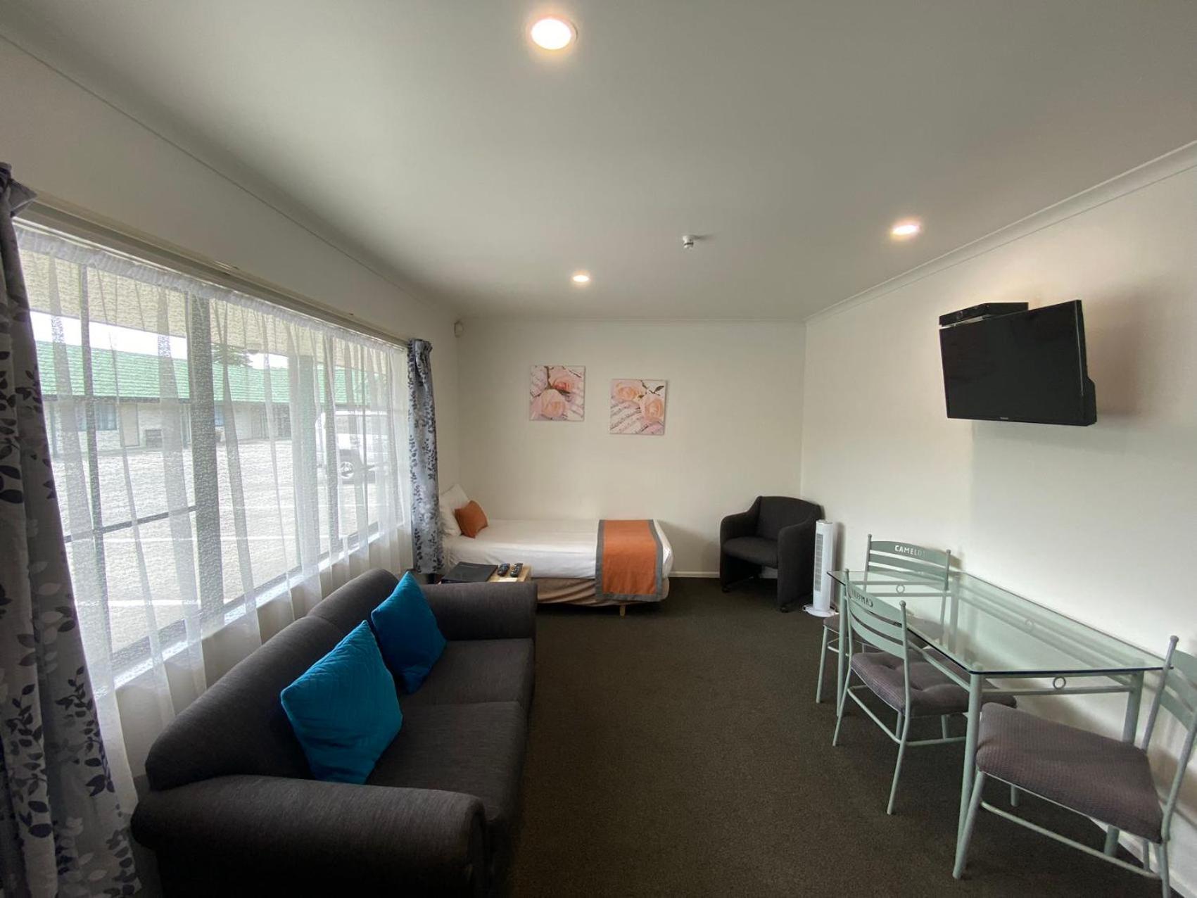 Camelot Motor Lodge And Conference Centre パーマストンノース エクステリア 写真