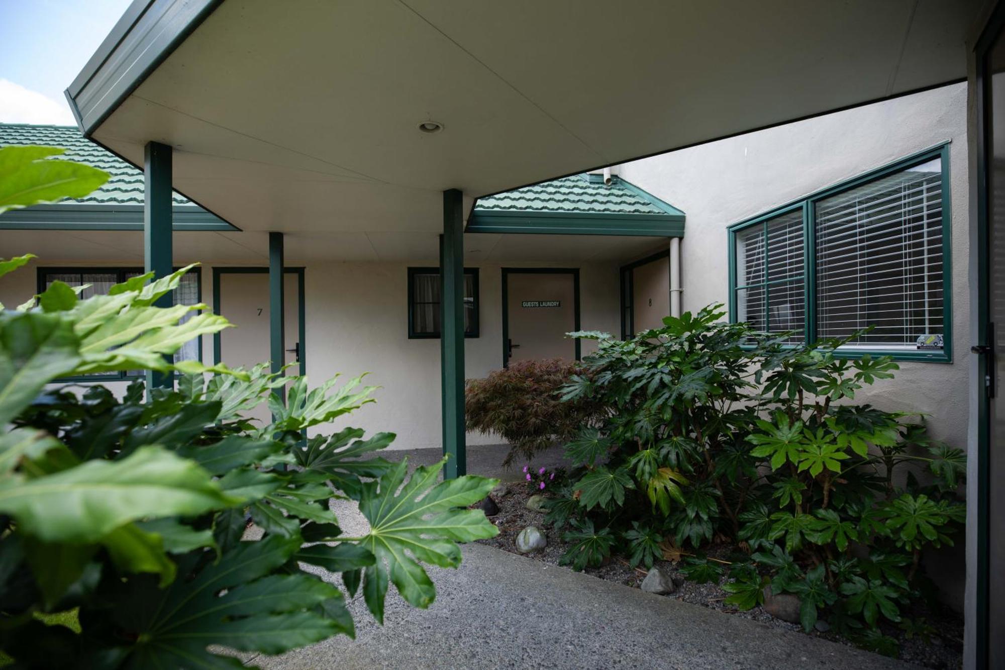 Camelot Motor Lodge And Conference Centre パーマストンノース エクステリア 写真